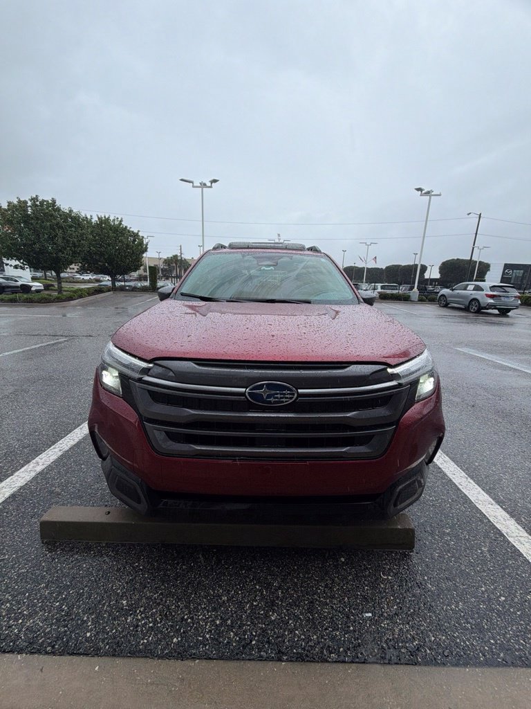 Used 2025 Subaru Forester Limited AWD/4WD image 3