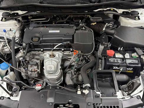 Used 2016 Honda Accord EX image 30