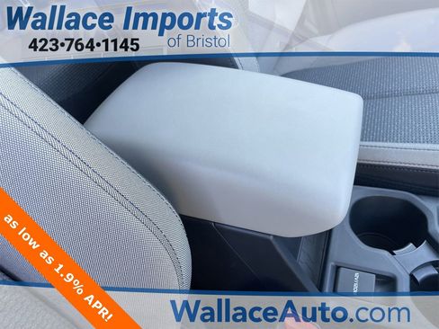 Certified 2025 Subaru Forester Premium w/ Convenience Package #2 image 30