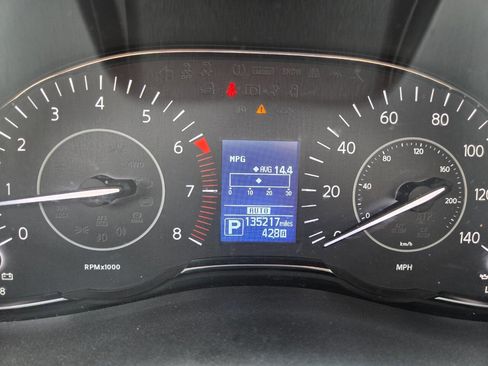 Used 2017 Nissan Armada Platinum image 27