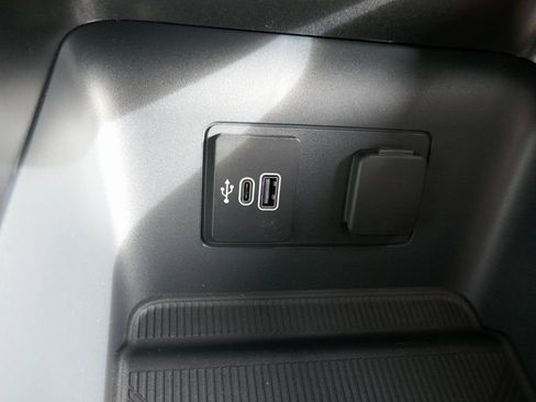 New 2026 Ford Explorer Active image 18