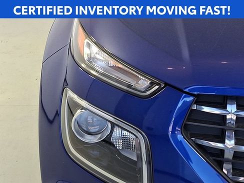 Certified 2025 Hyundai Venue SEL FWD image 11