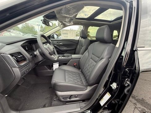 New 2026 Nissan Rogue Platinum w/ Platinum Premium Package image 12