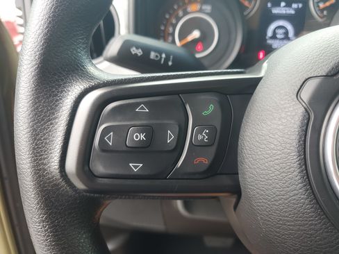 Used 2025 Jeep Wrangler Sport AWD/4WD image 14