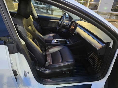 Used 2023 Tesla Model 3 Standard Range image 11