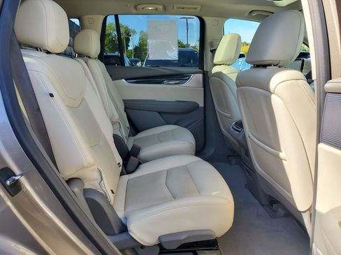 Used 2023 Cadillac XT6 Premium Luxury image 44