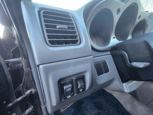 Used 2004 Nissan Frontier XE w/ (VTP) Value Truck Pkg image 11