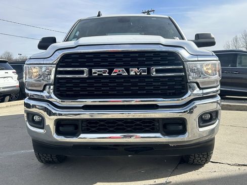 Used 2022 RAM 2500 Big Horn w/ Cold Weather Group image 3