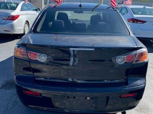 Used 2014 Mitsubishi Lancer ES image 3