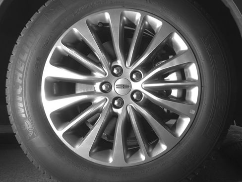 Used 2018 Lincoln MKX Select w/ Select Plus Package FWD image 11