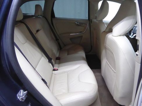 Used 2014 Volvo XC60 3.2 AWD/4WD image 31