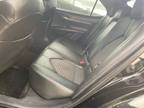 Used 2023 Toyota Camry SE image 8