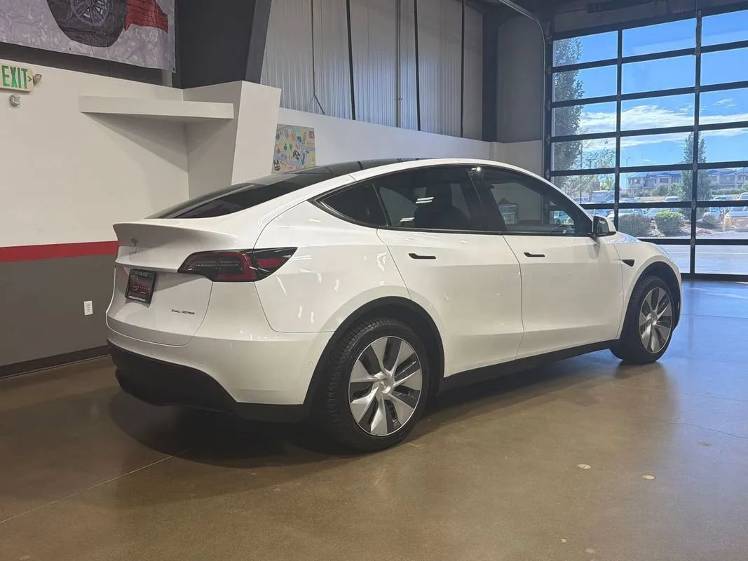 Used 2020 Tesla Model Y Long Range AWD/4WD image 65