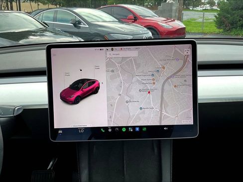Used 2021 Tesla Model Y 2WD image 13