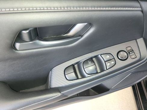 Certified 2025 Nissan Sentra S FWD image 29