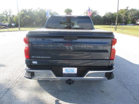 Used 2022 Chevrolet Silverado 1500 LT image 5