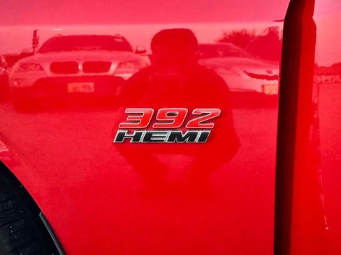 Used 2015 Dodge Challenger SRT w/ Technology Group image 24