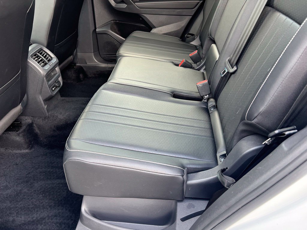 Used 2022 Volkswagen Tiguan SE AWD/4WD image 13