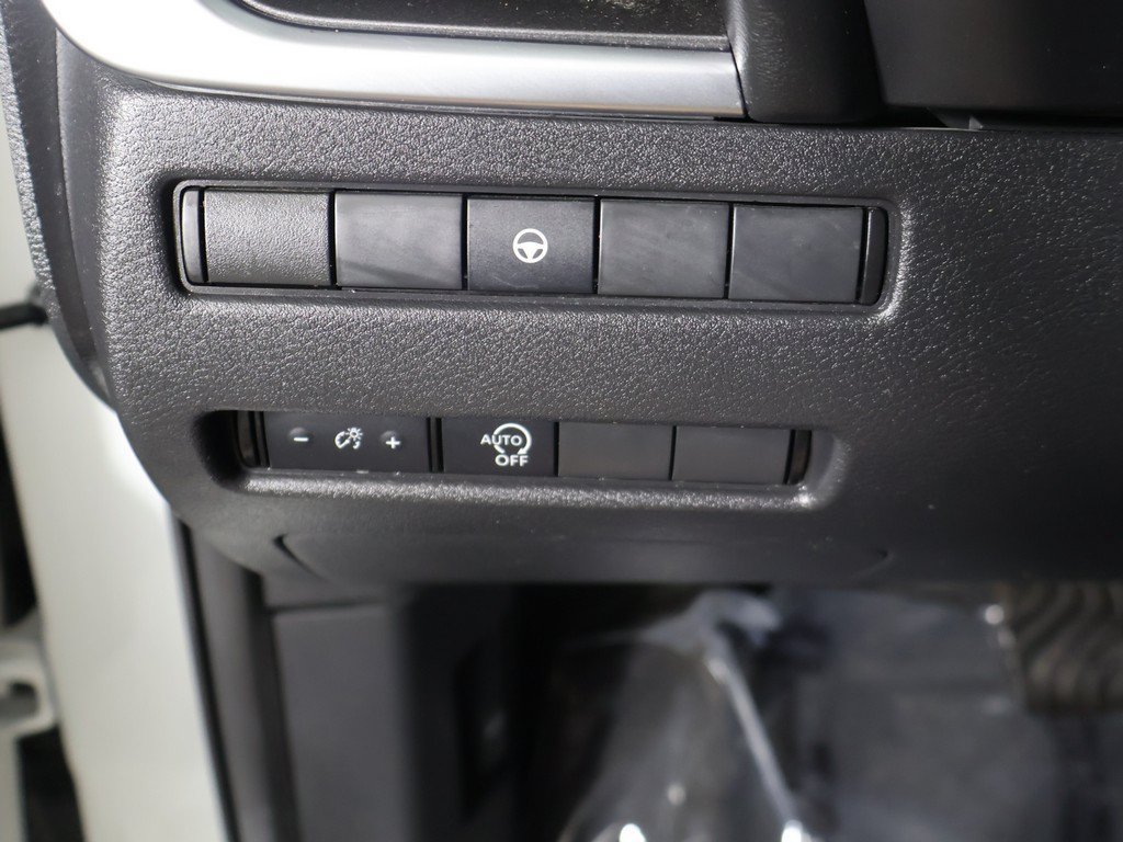 Used 2023 Nissan Rogue SV AWD/4WD image 31