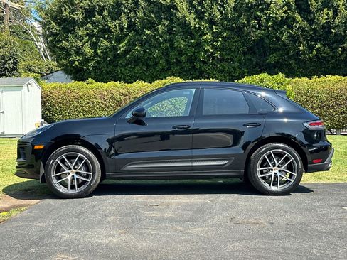 Used 2026 Porsche Macan AWD/4WD image 2