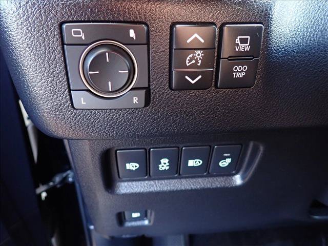 Used 2021 Lexus GX 460 Luxury w/ Accessory Package AWD/4WD image 18