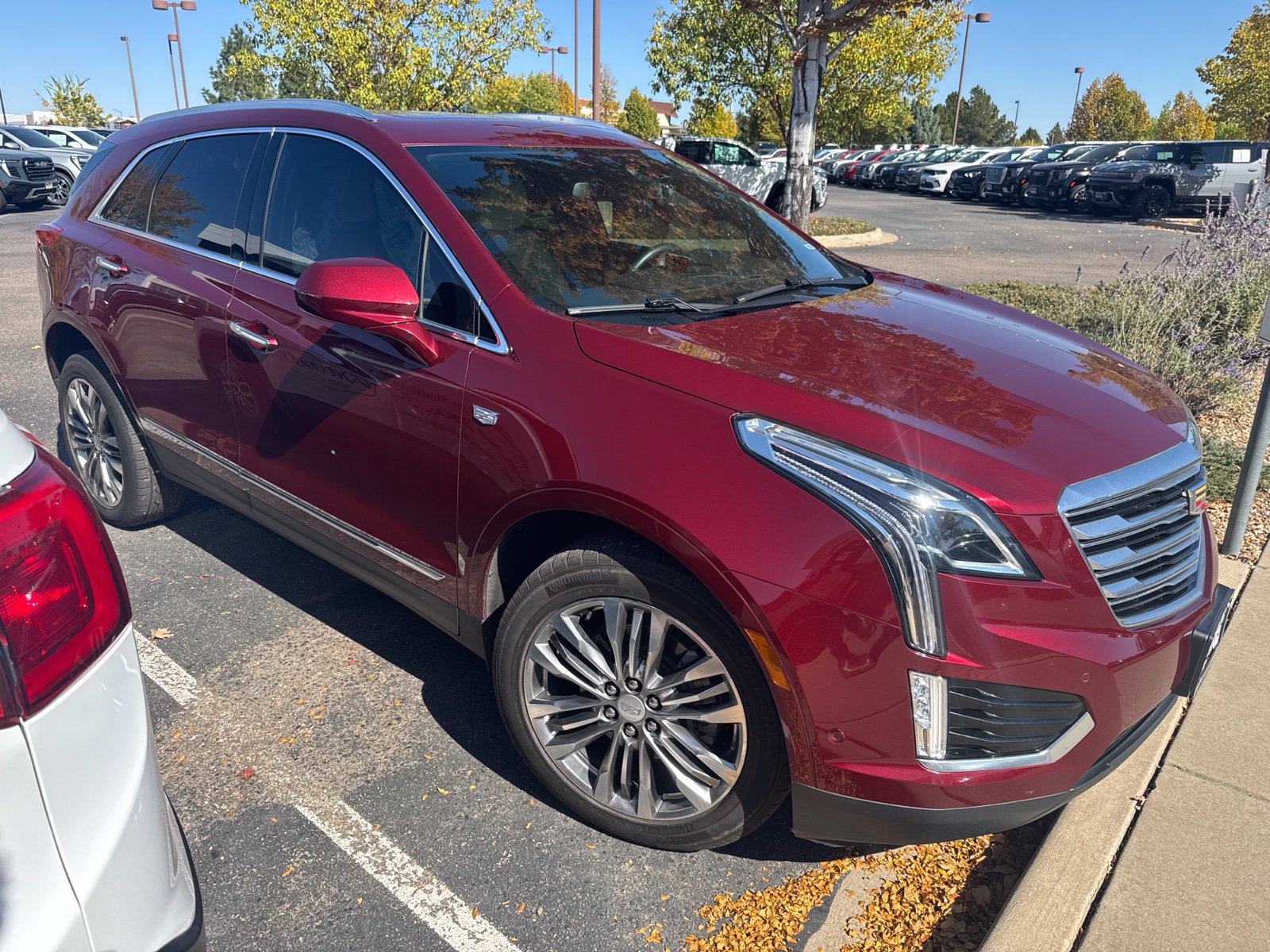 Used 2018 Cadillac XT5 Premium Luxury w/ Driver Assist Package AWD/4WD image 2