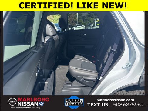 Certified 2025 Nissan Pathfinder SL image 21