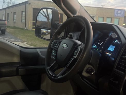 Used 2022 Ford F550 2WD Regular Cab Super Duty image 7