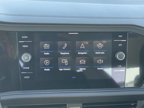 Used 2022 Volkswagen Jetta SEL FWD image 11