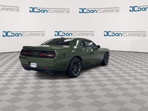 Used 2019 Dodge Challenger R/T RWD image 8