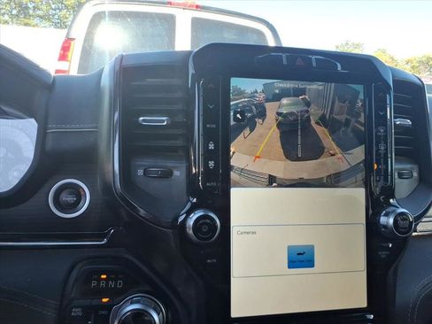 Used 2019 Chevrolet Trax LS image 12