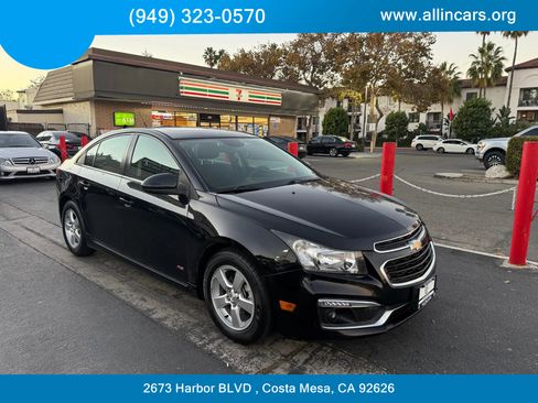 Used 2015 Chevrolet Cruze LT w/ Sun And Sound Package image 3