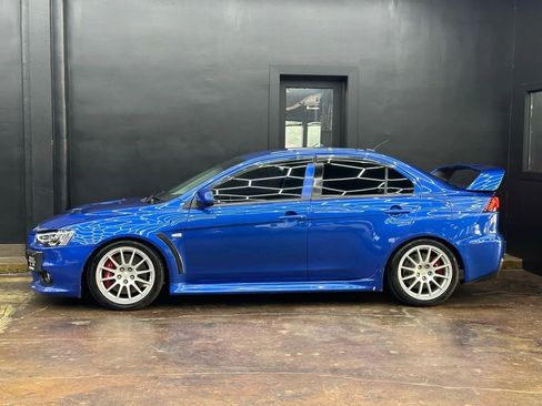 Used 2012 Mitsubishi Lancer Evolution GSR AWD/4WD image 2