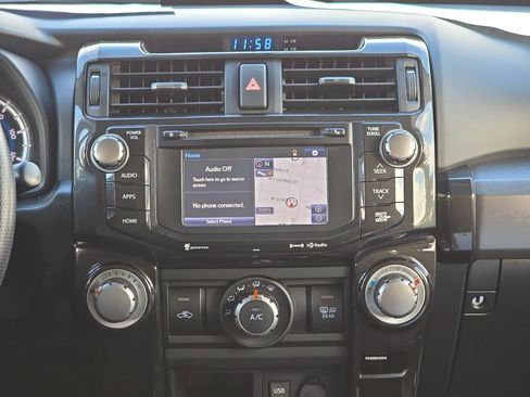 Certified 2018 Toyota 4Runner TRD Off-Road image 22