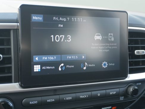 Used 2025 Hyundai Venue SEL FWD image 33