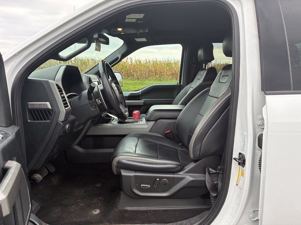 Used 2017 Ford F150 Raptor w/ Equipment Group 802A Luxury AWD/4WD image 8