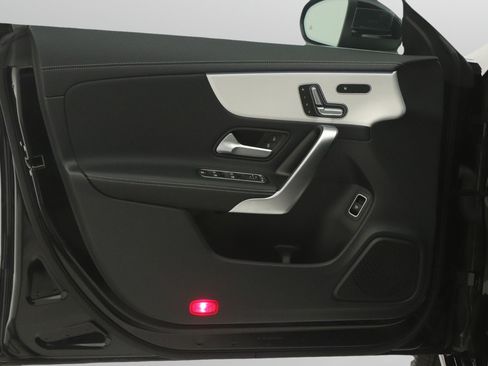 Certified 2023 Mercedes-Benz CLA 250 image 17