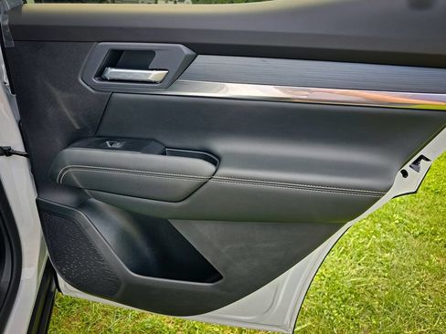 New 2027 GMC Terrain Elevation w/ Elevation Premium Package AWD/4WD image 42