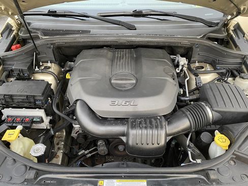 Used 2011 Jeep Grand Cherokee Laredo image 33