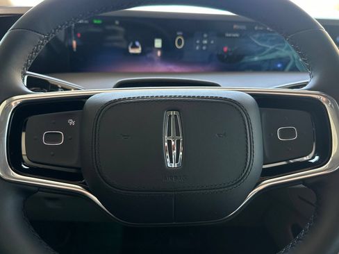 New 2026 Lincoln Nautilus Premier AWD/4WD image 23