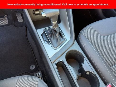 Used 2018 Kia Niro LX image 21