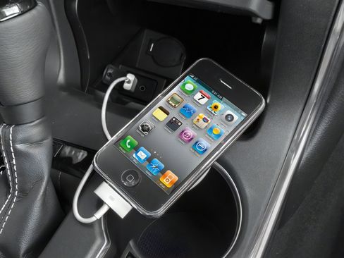 Used 2017 Toyota Camry SE w/ Moonroof Package image 16