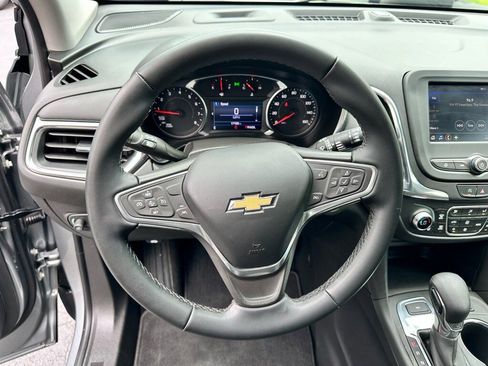 Used 2023 Chevrolet Equinox LT image 11
