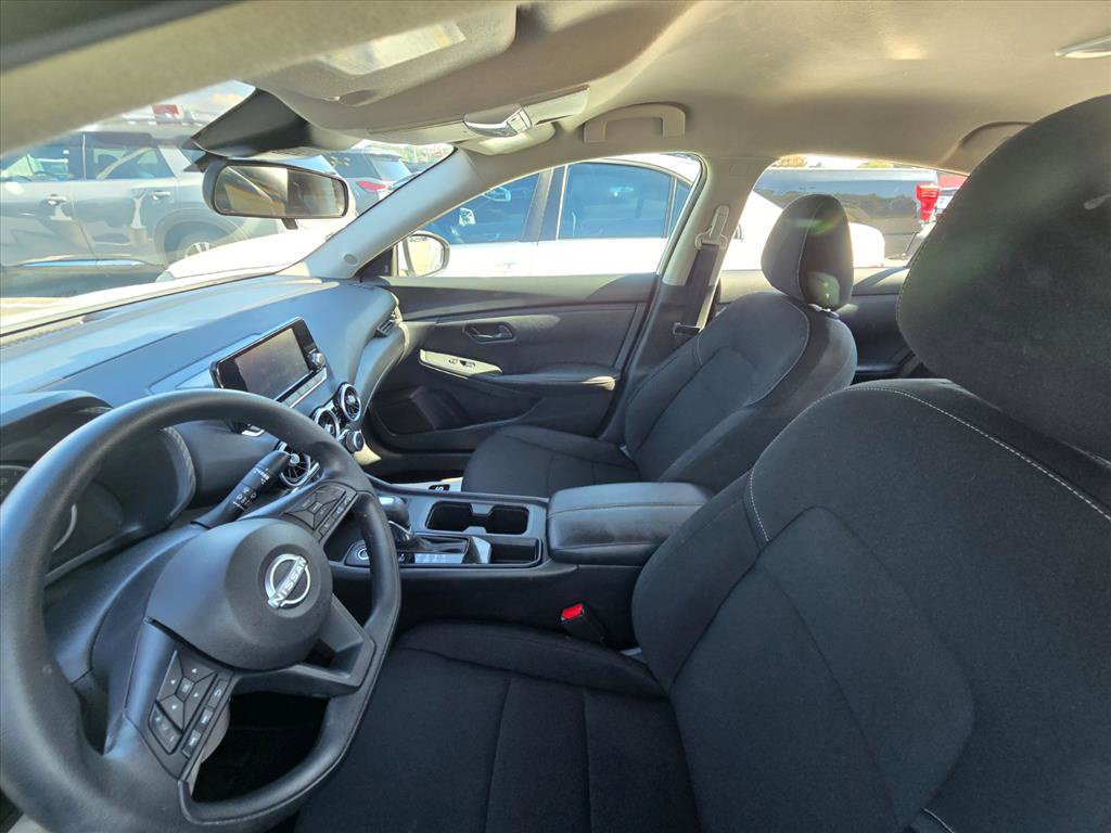Used 2025 Nissan Sentra S FWD image 4