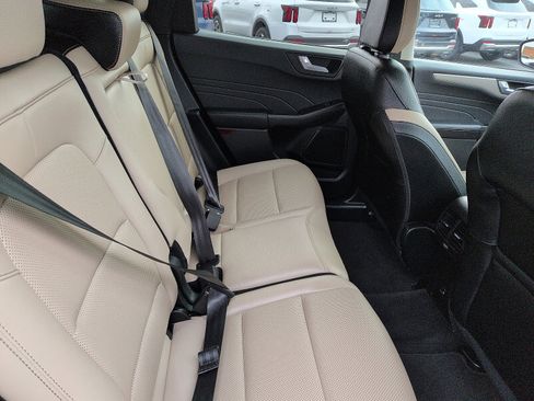 Used 2022 Ford Escape SEL w/ Technology Package image 8