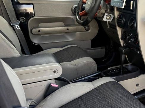 Used 2007 Jeep Wrangler Unlimited X RWD image 15