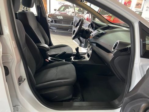 Used 2018 Ford Fiesta SE image 27
