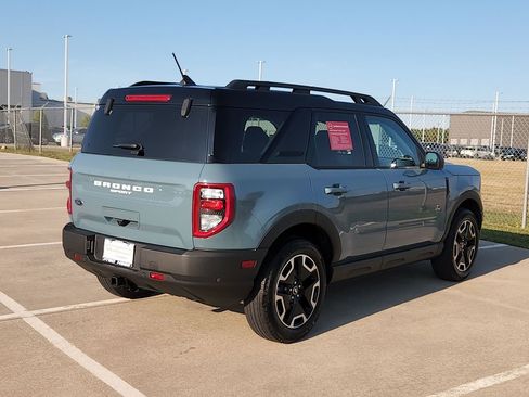Used 2023 Ford Bronco Sport Outer Banks image 5