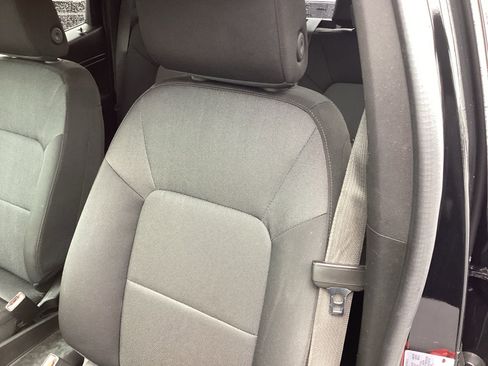 Used 2023 Chevrolet Colorado W/T RWD image 12