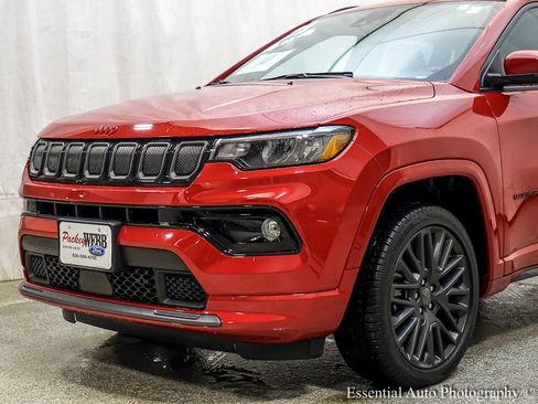 Used 2022 Jeep Compass Limited AWD/4WD image 3